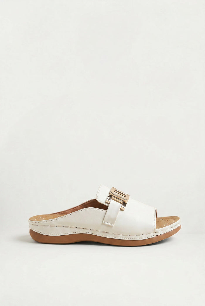 Lola | Sandalias con Tira Ancha y Hebilla