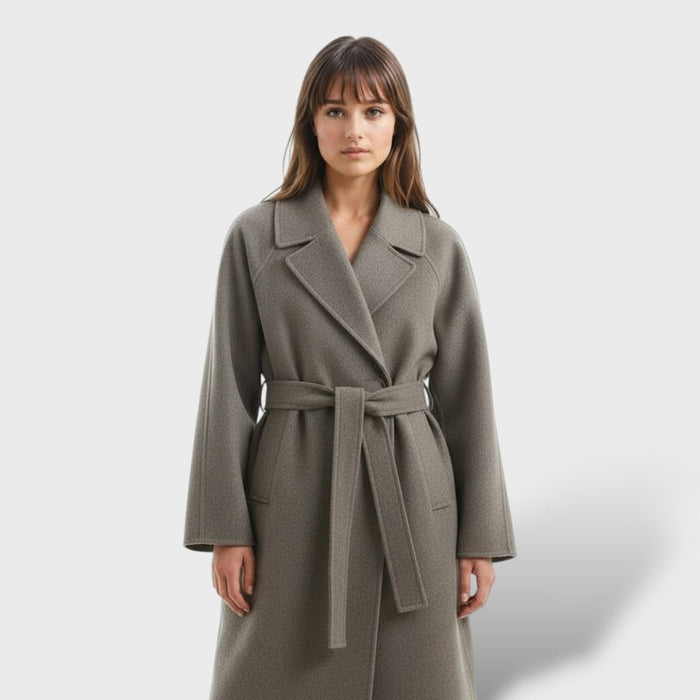 Abrigo largo de lana oversize elegante
